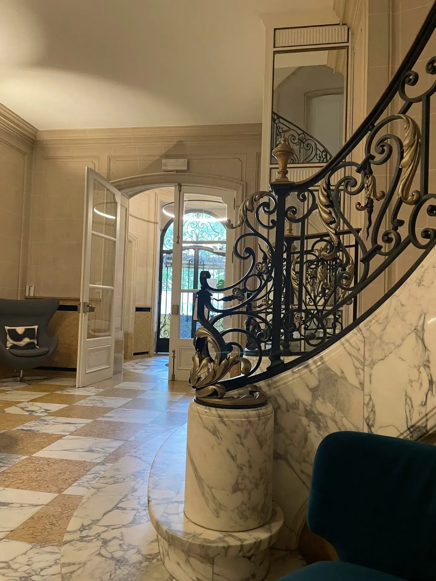 Elegant entrance hall of the Topos building on Avenue Louise in Brussels